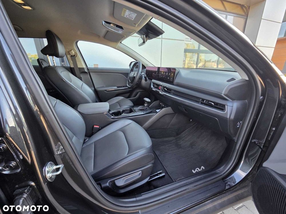 Kia K4 - 30