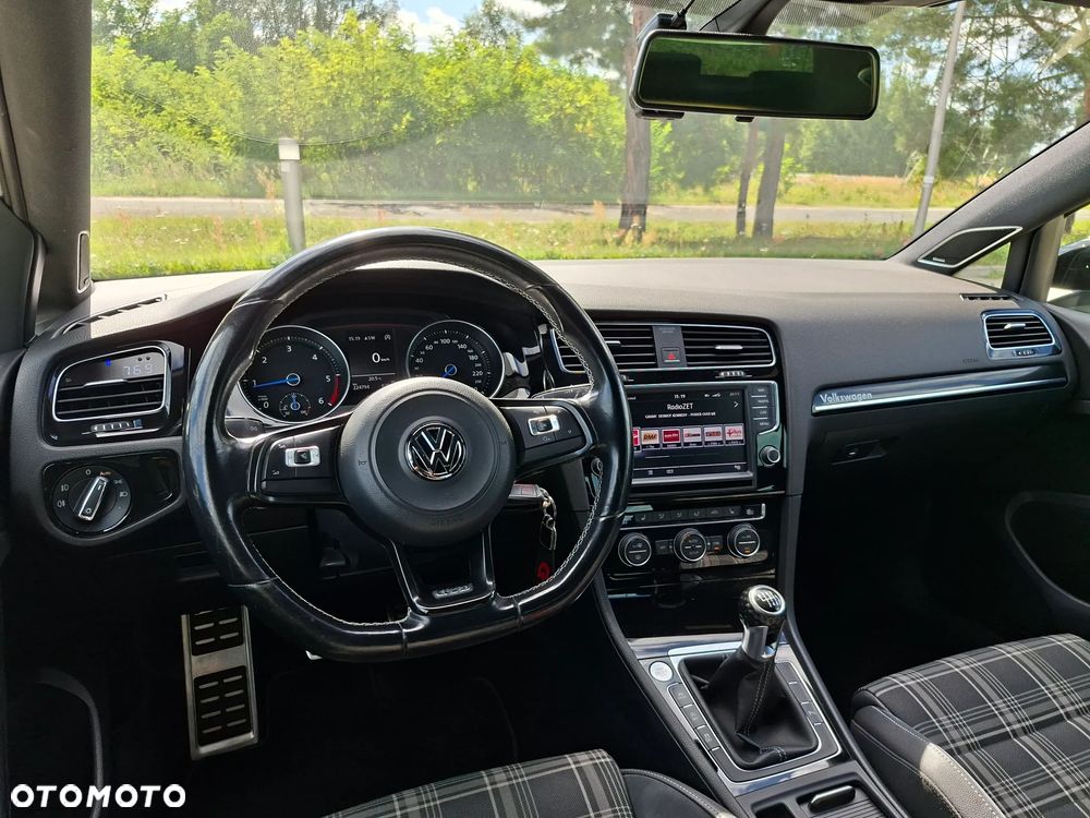 Volkswagen Golf GTD (BlueMotion Technology) - 4