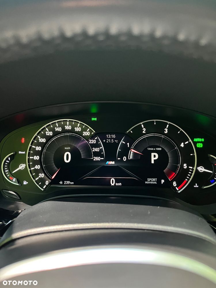 BMW Seria 5 520d xDrive M Sport sport - 29