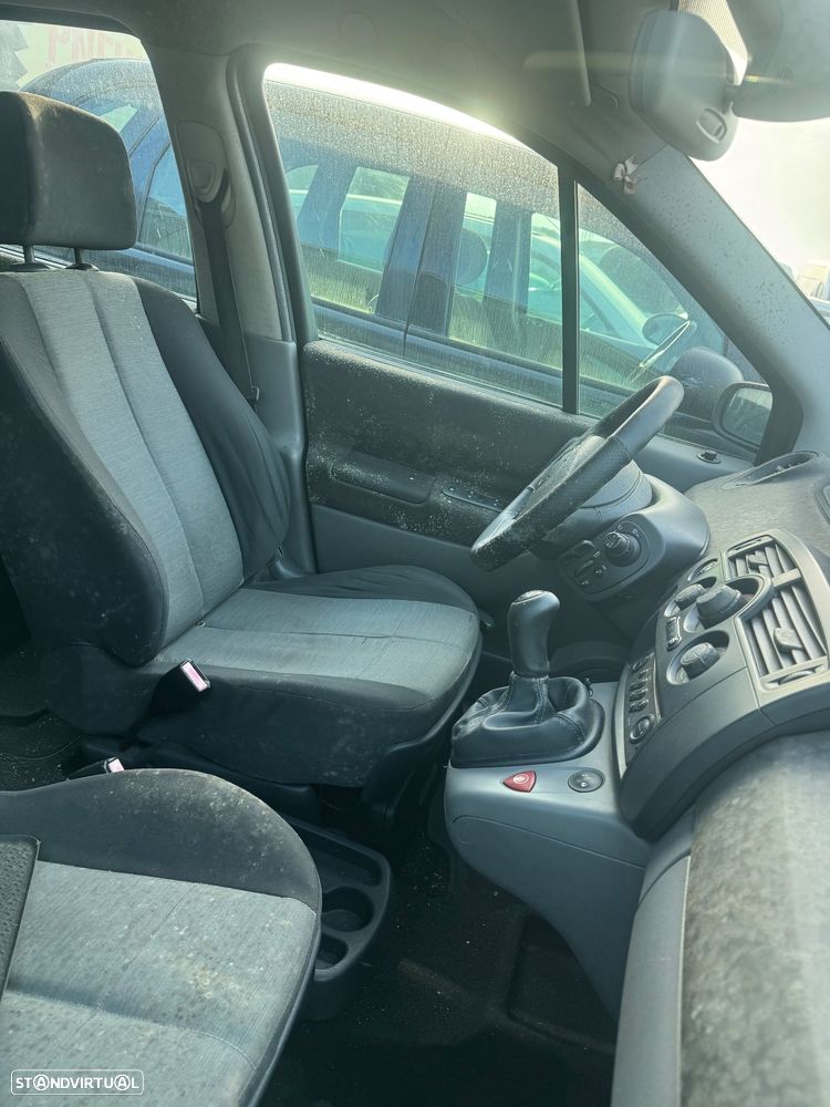 Renault Scenic 2003 PARA PEÇAS - 3