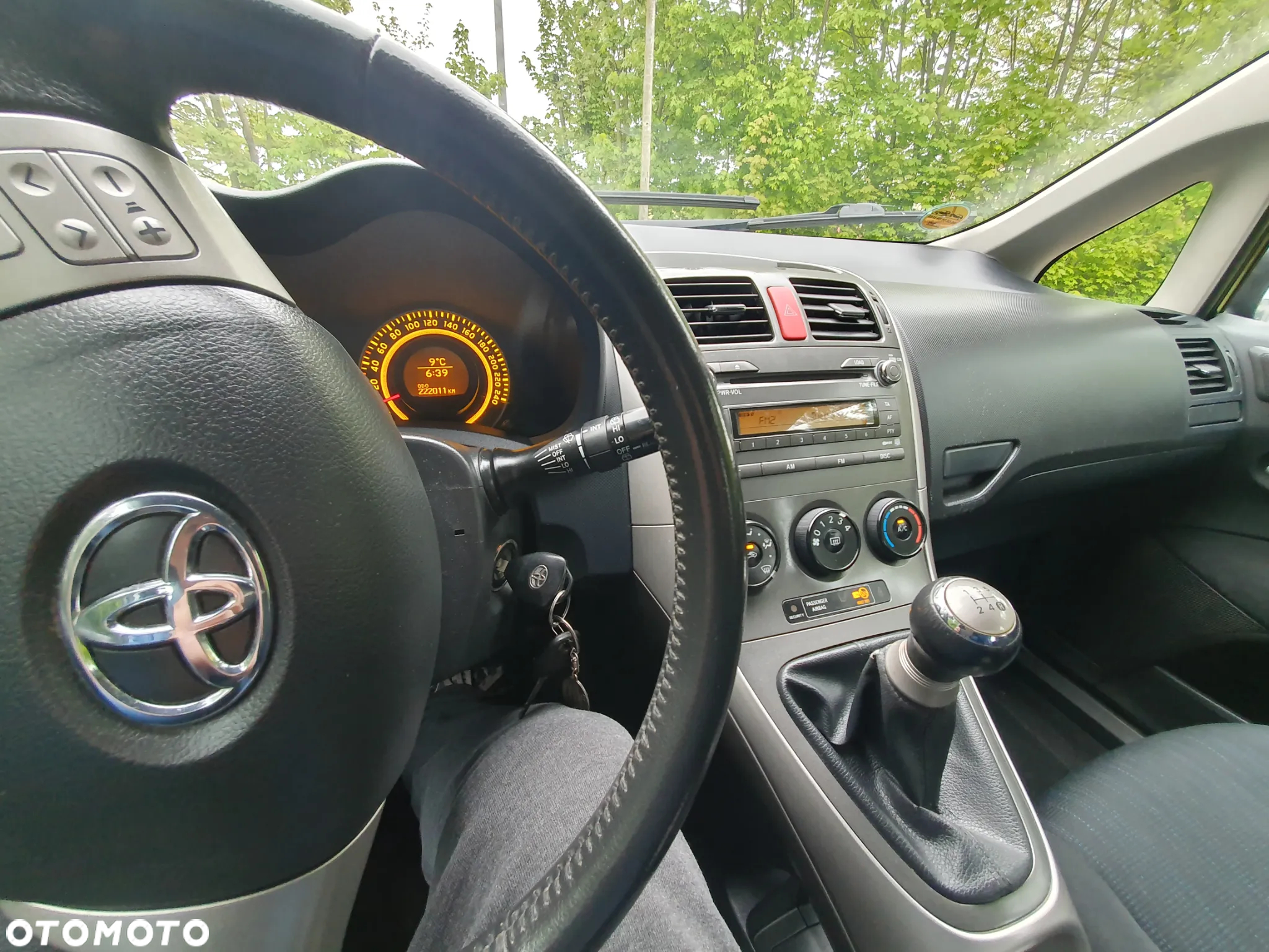 Toyota Auris 1.6 VVT-i Executive - 16