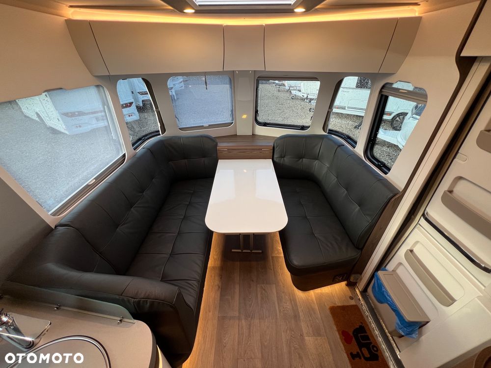 Hymer-Eriba Touring 820 - 4