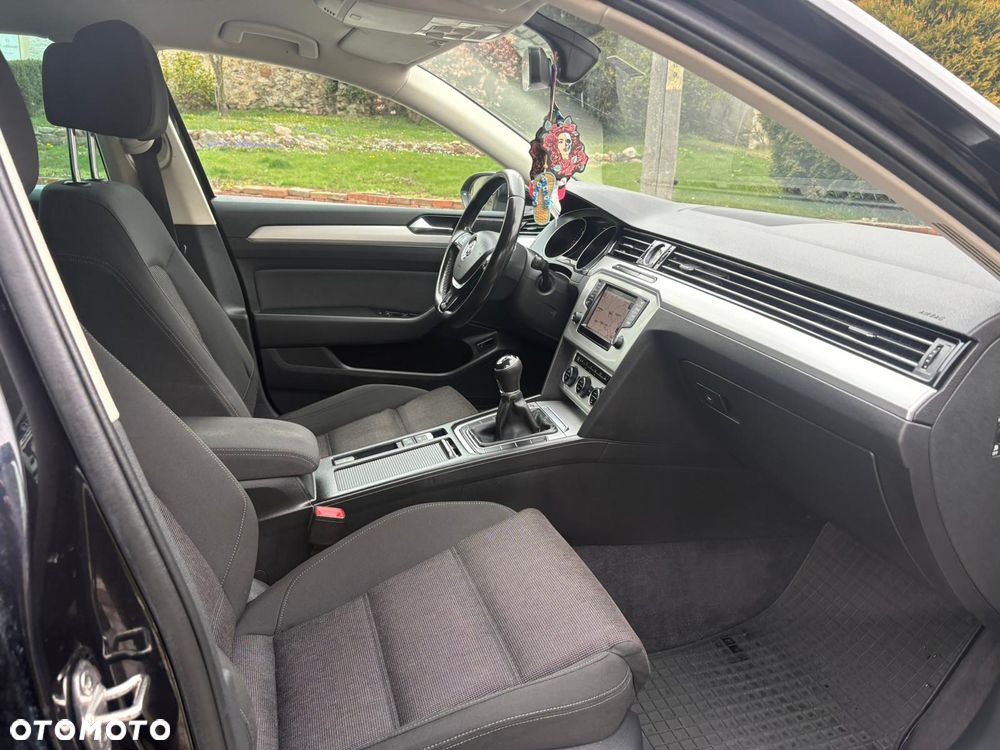 Volkswagen Passat 2.0 TDI (BlueMotion Technology) Highline - 10
