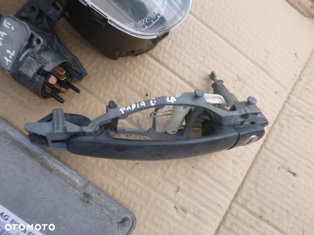 ZESTAW STARTOWY KOMPUTER STACYJKA IMMOBILIZER LICZNIK SKODA FABIA II 1.2 07- - 8