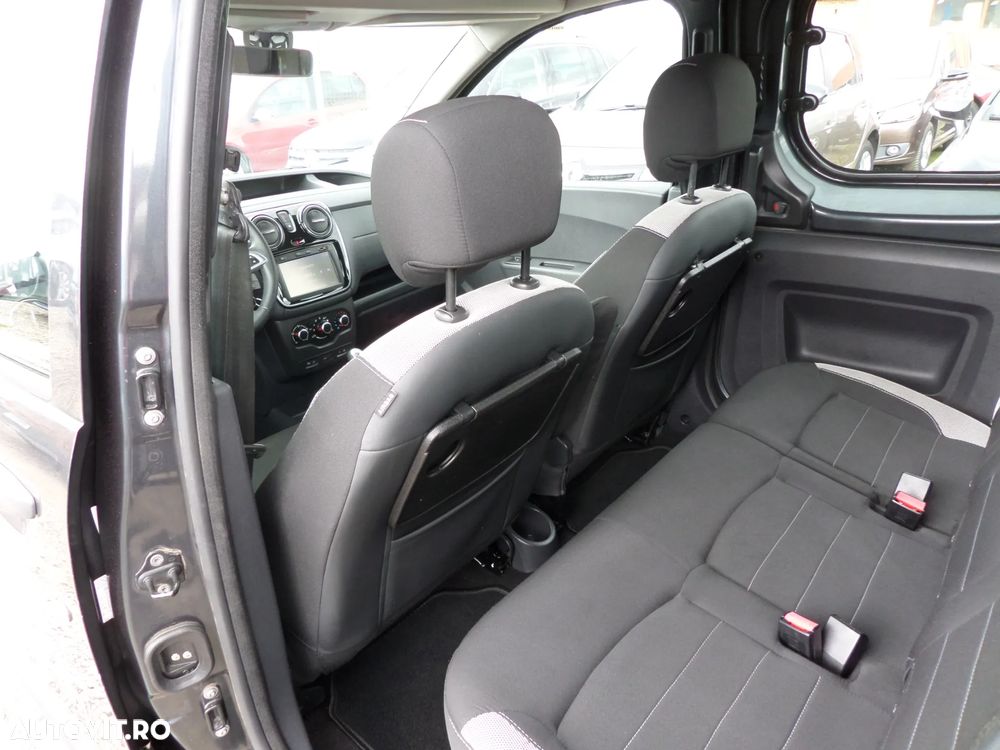 Dacia Dokker dCi 90 Stepway Celebration - 13
