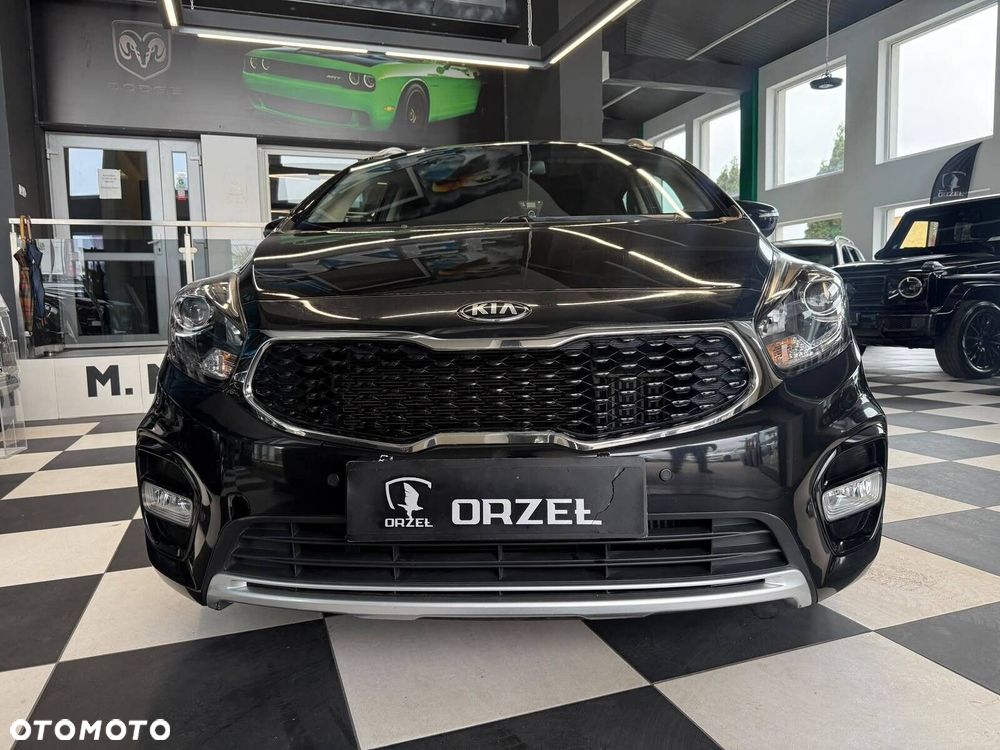 Kia Carens 2017 photo 2