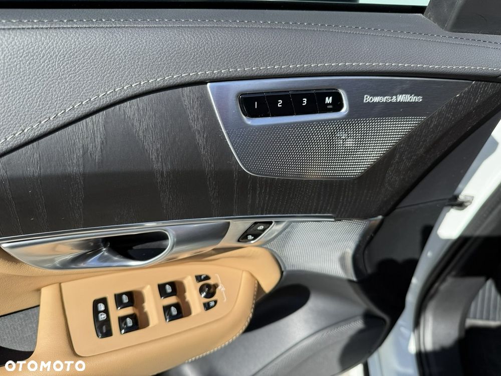 Volvo XC 90 T8 AWD Recharge Ultimate Bright - 23