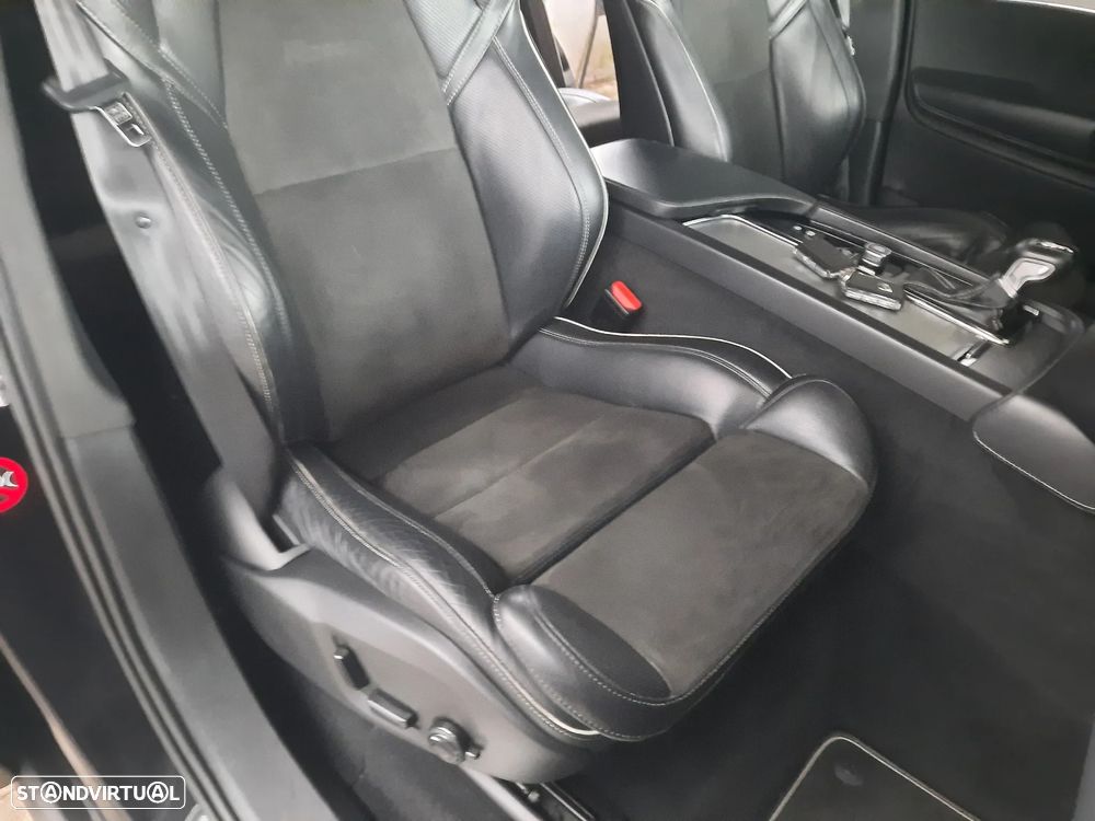 Volvo XC 90 2.0 D4 R-Design - 43