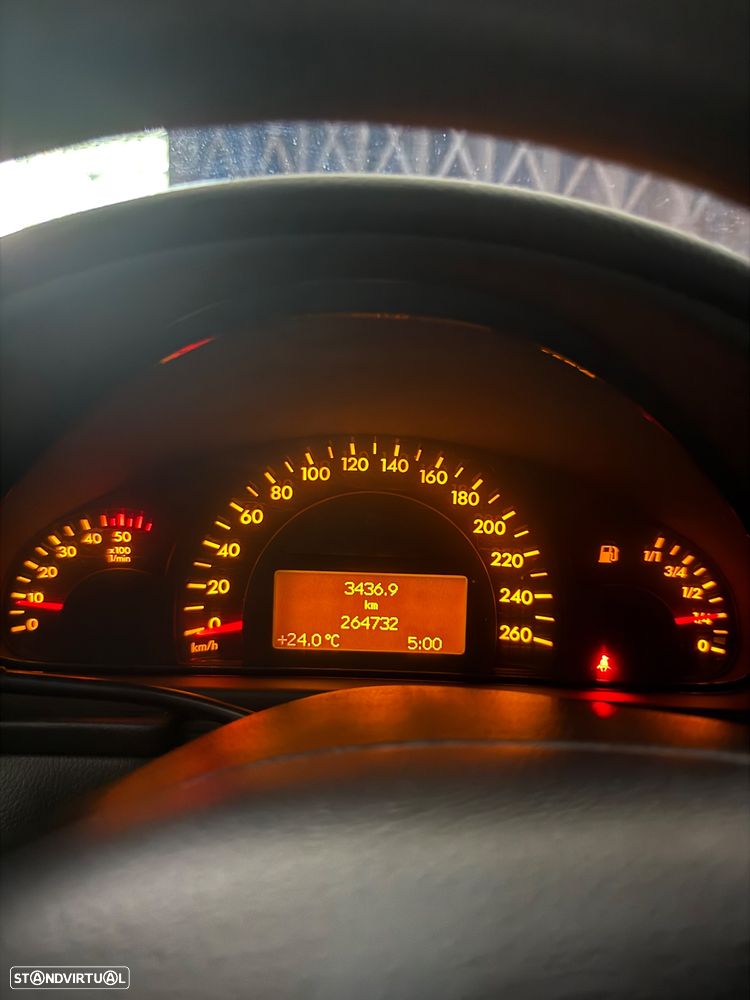 Mercedes-Benz C 220 T CDI Classic - 9