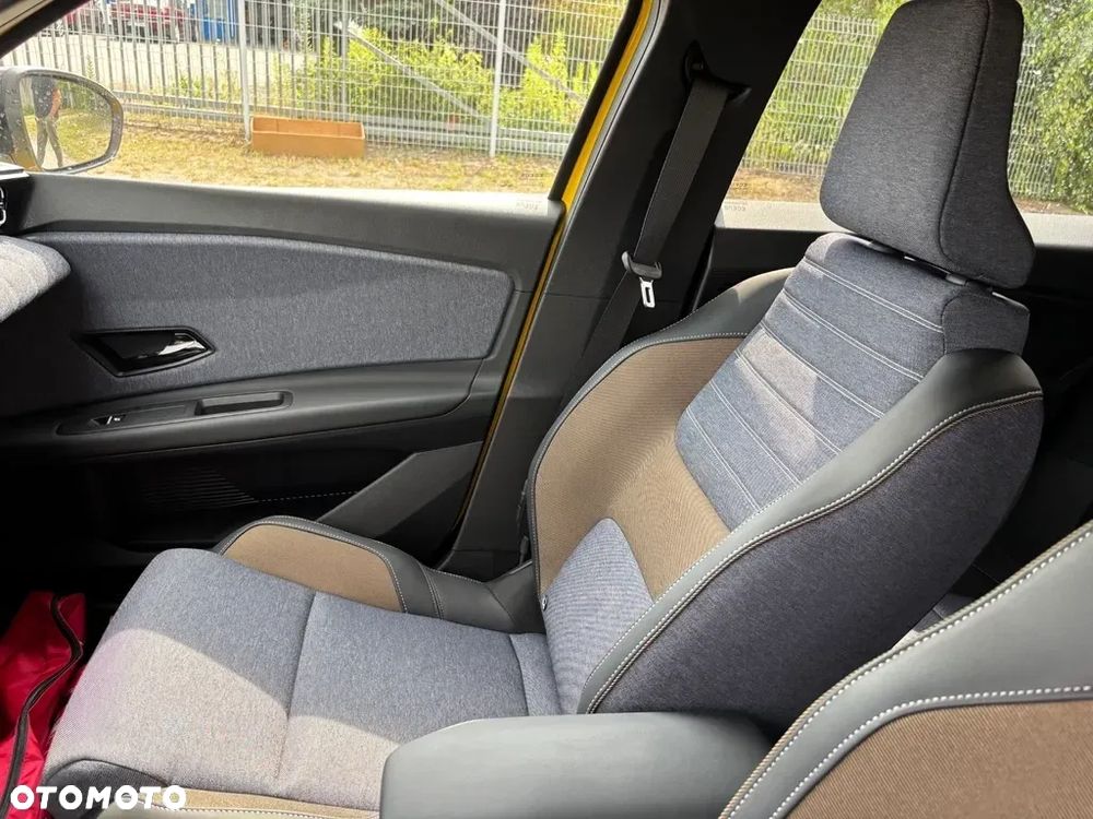 Renault 5 52kWh Comfort Range Techno - 16