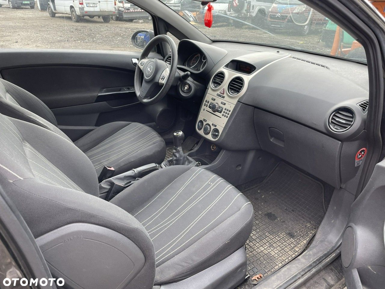 Opel Corsa 1.2 16V Color Edition - 2