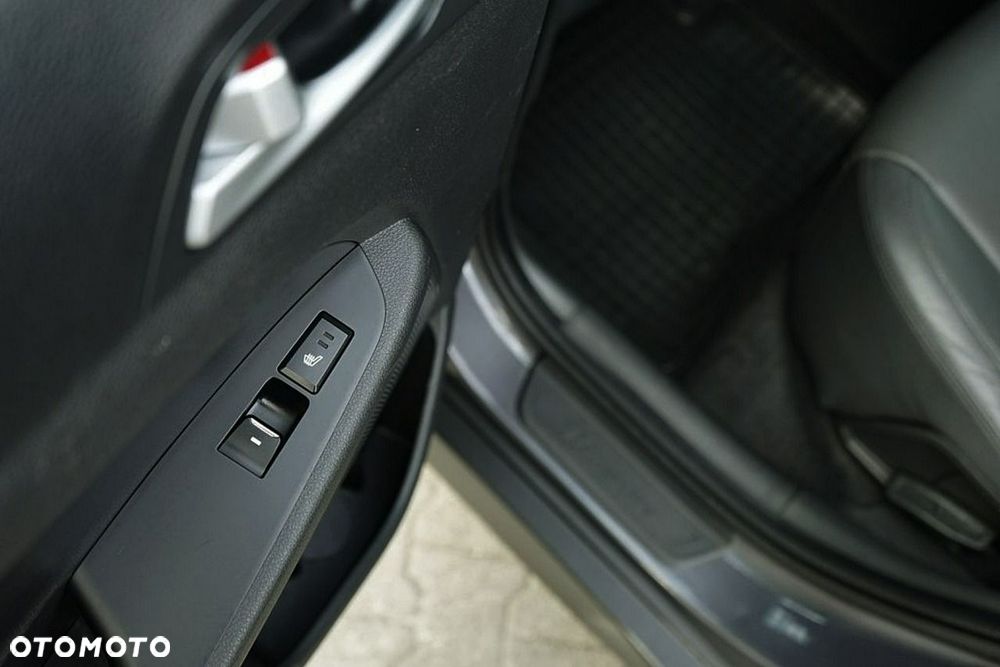 Hyundai Tucson 2.0 CRDi 2WD Trend - 24