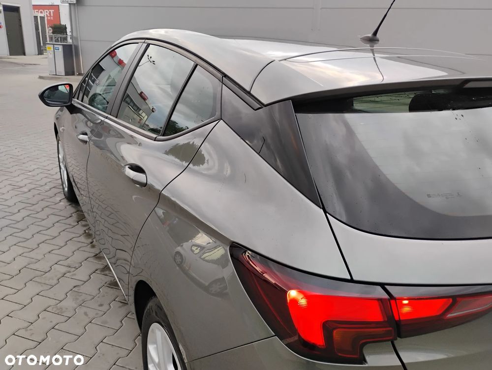 Opel Astra 1.4 T Dynamic S&S - 28