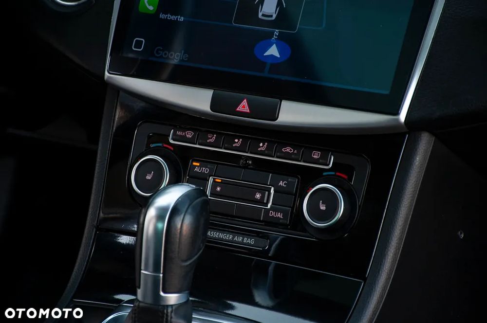 Volkswagen Passat CC - 22