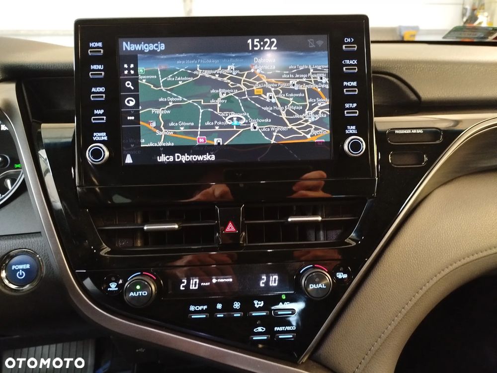 Toyota Camry 2.5 Hybrid Executive CVT - 22