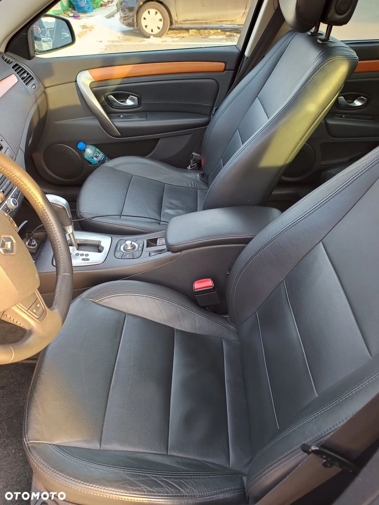 Renault Laguna 2.0 DCi Initiale - 14