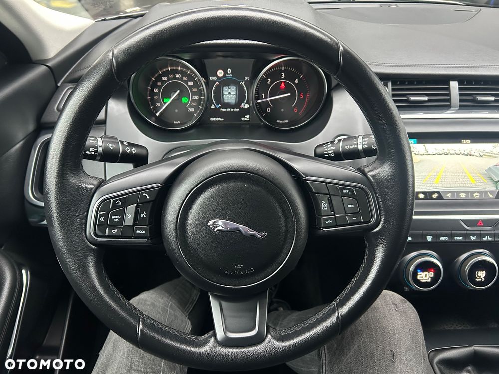 Jaguar E-Pace D150 R-Dynamic - 33