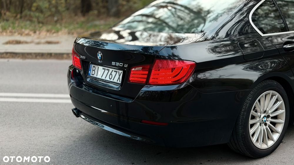BMW Seria 5 530d xDrive - 8