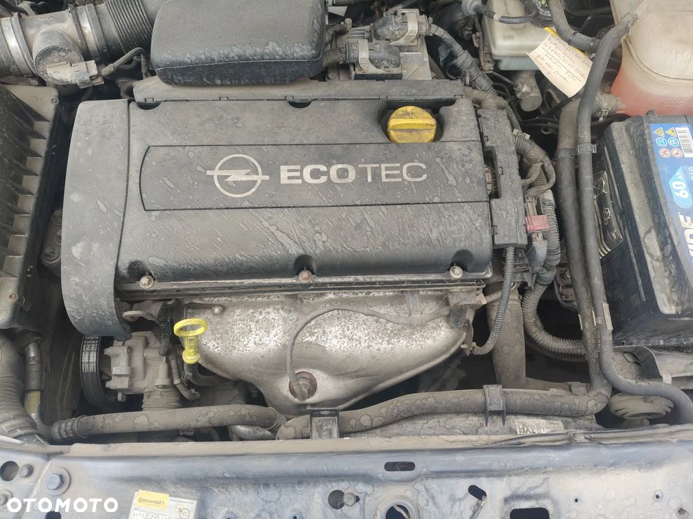 Opel Astra 1.6 Enjoy - 9