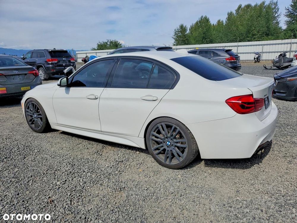 BMW Seria 3 328i xDrive Sport-Aut Sport Line - 3