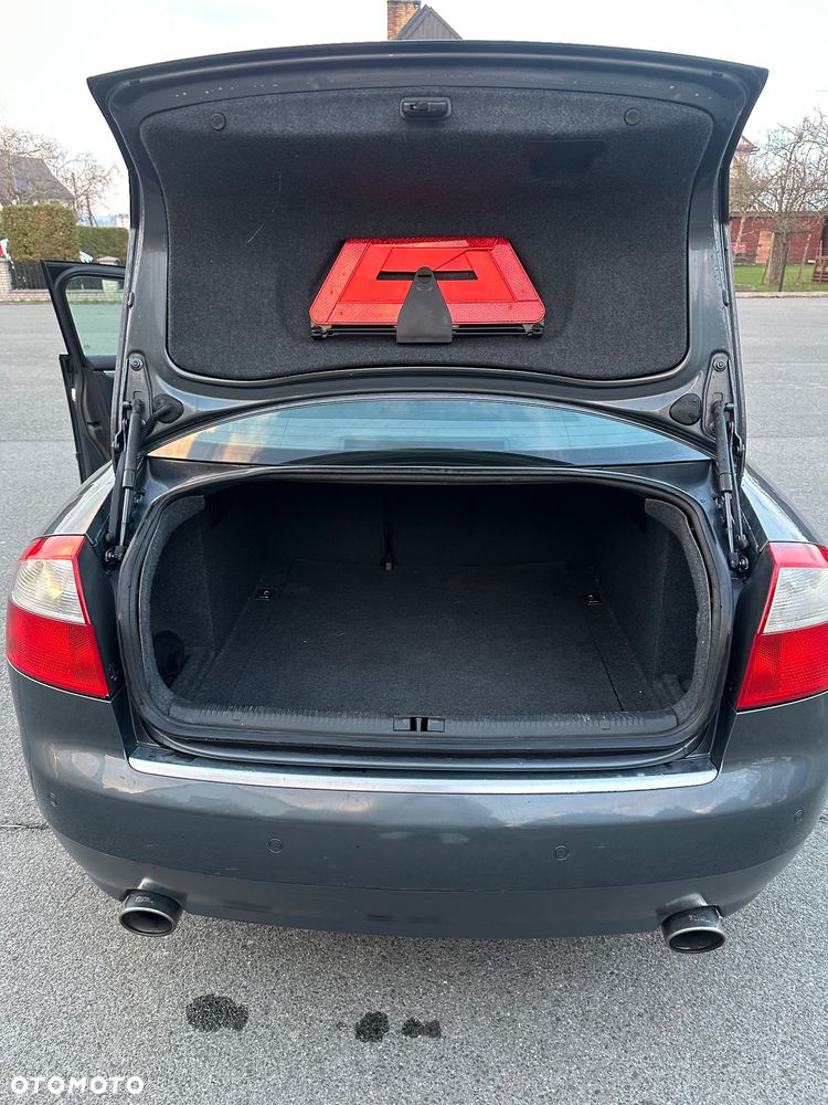 Audi A4 Limousine 3 - 19