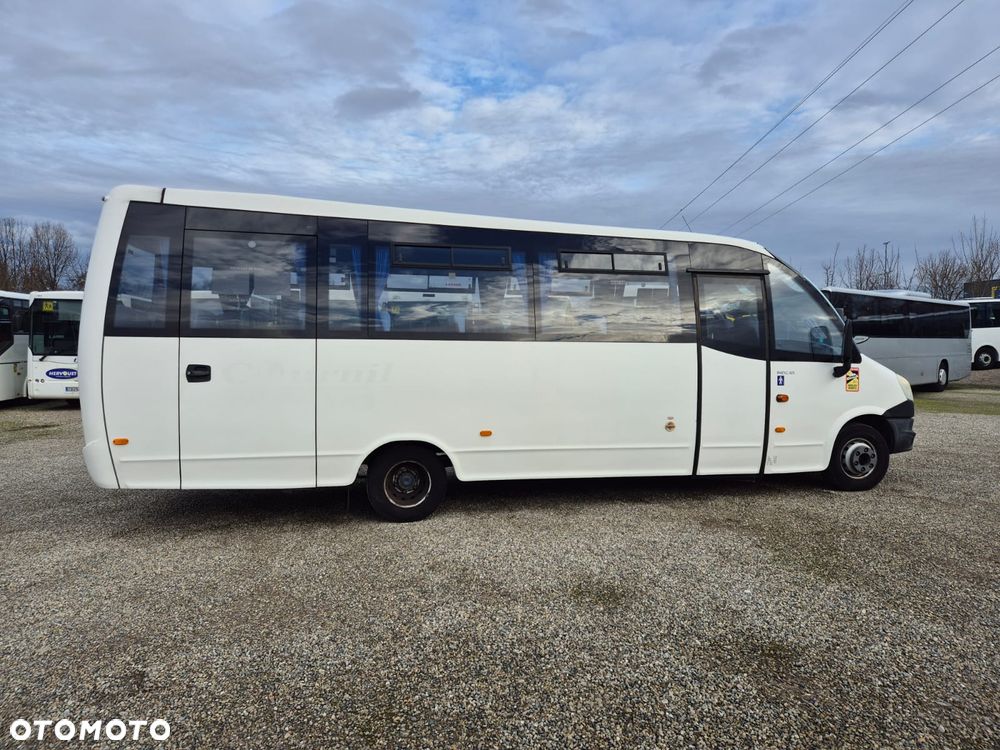 Iveco Wing /34 miejsca /mały przebieg/ Cena:127000 zł netto - 6