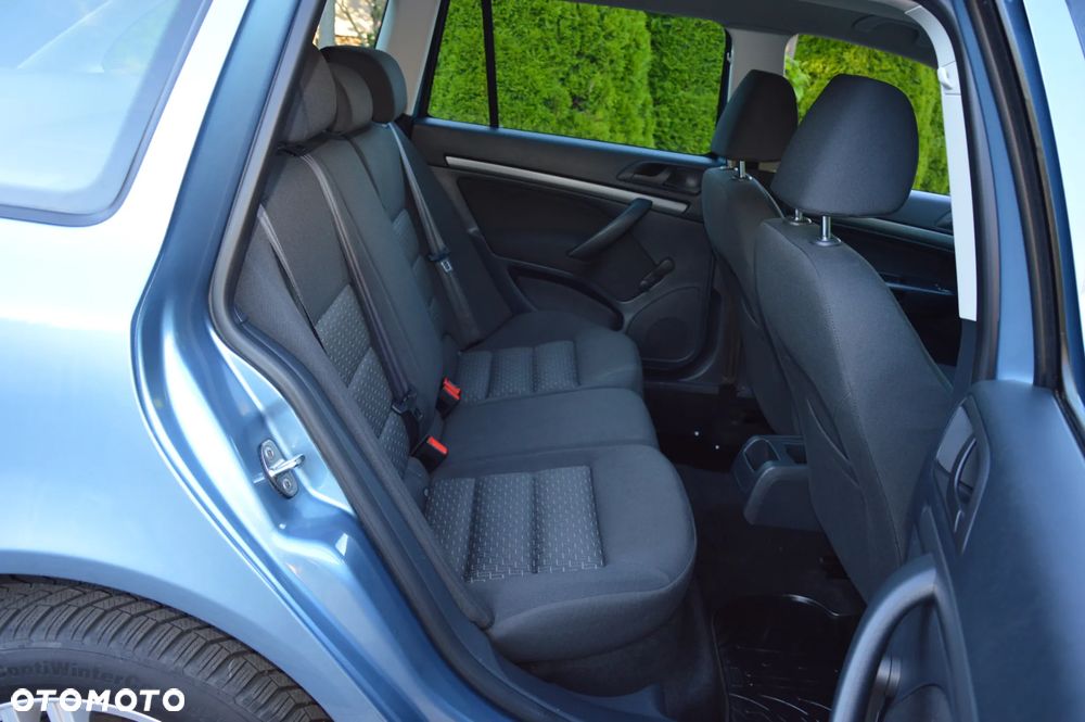 Skoda Octavia 1.6 Ambiente - 27