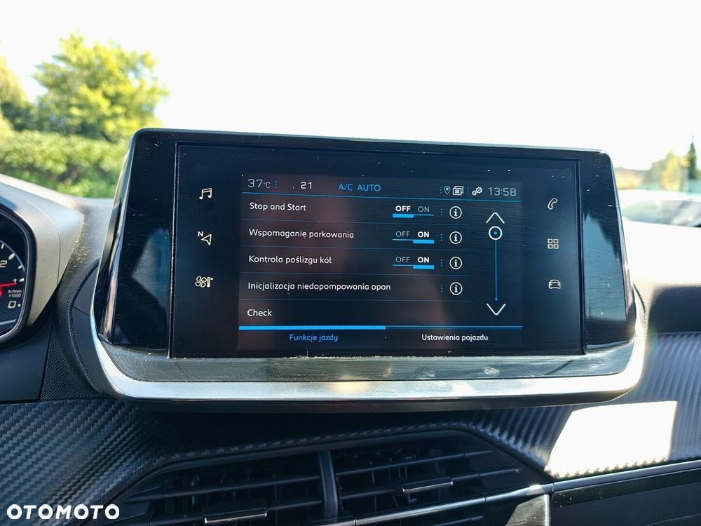 Peugeot 2008 1.2 PureTech Active Pack S&S - 16