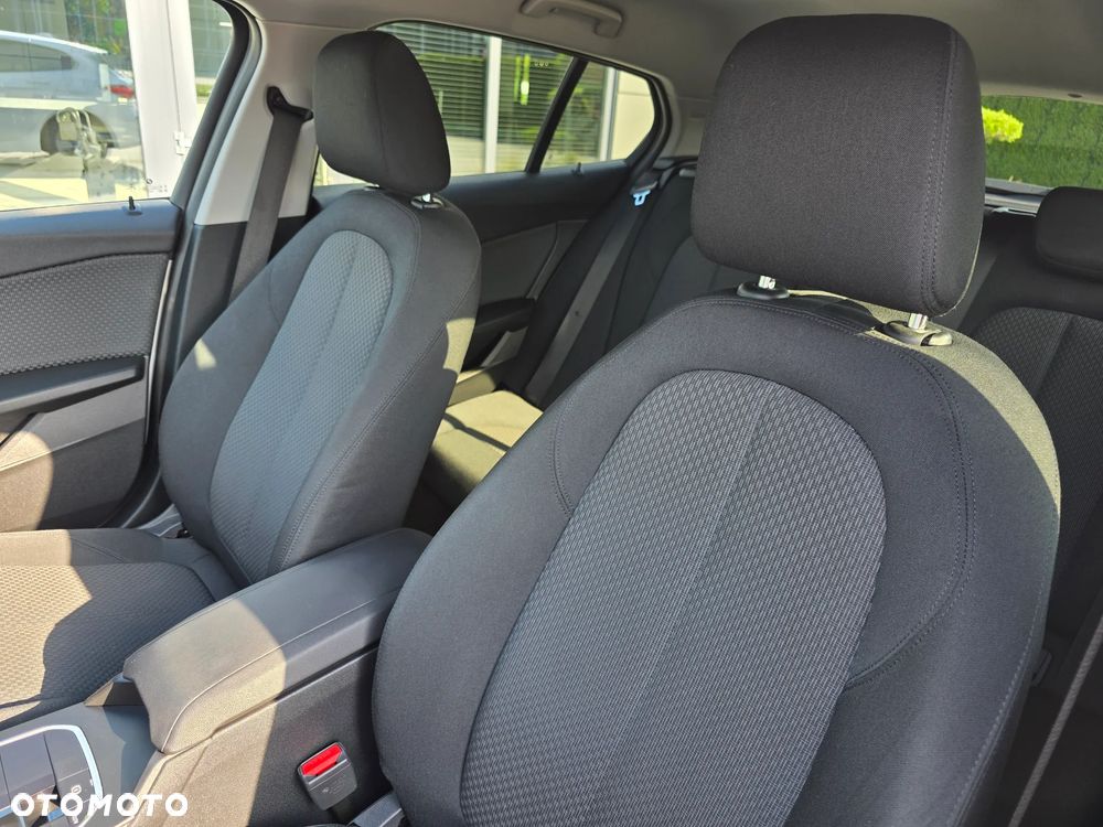 BMW Seria 1 116d Sport Line - 32