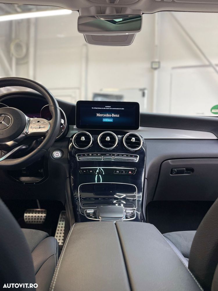 Mercedes-Benz GLC 300 4MATIC - 8