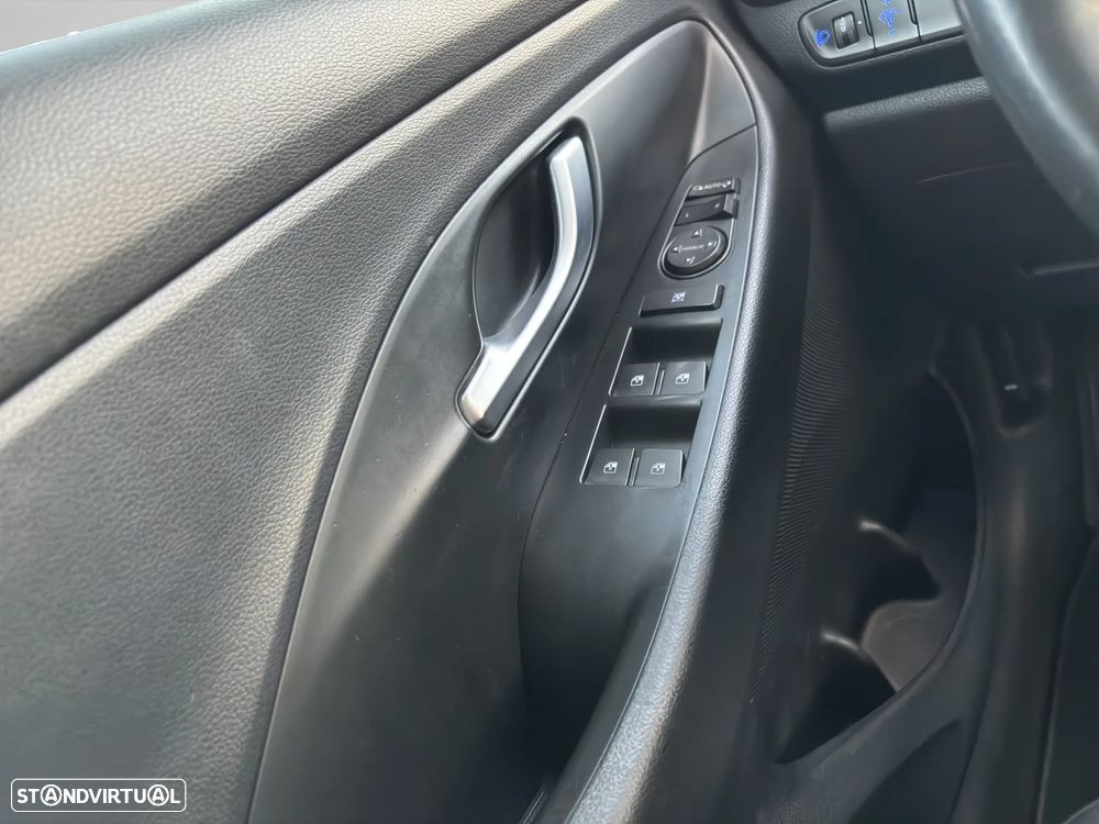 Hyundai i30 1.6 CRDI STyle - 12