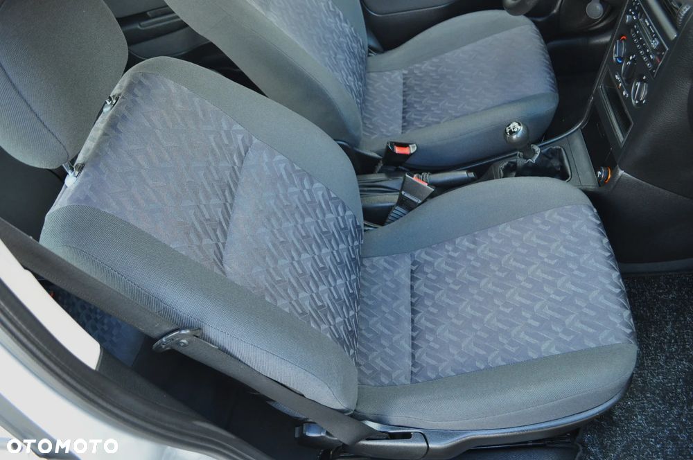 Opel Astra - 21