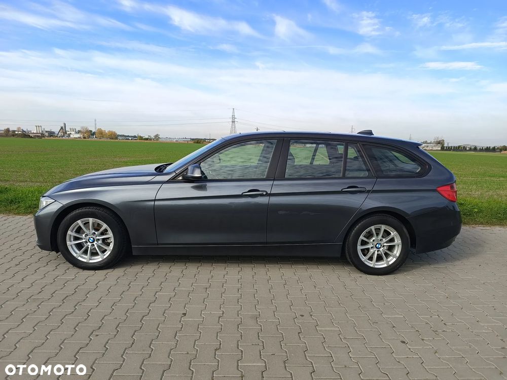 BMW Seria 3 320d - 4