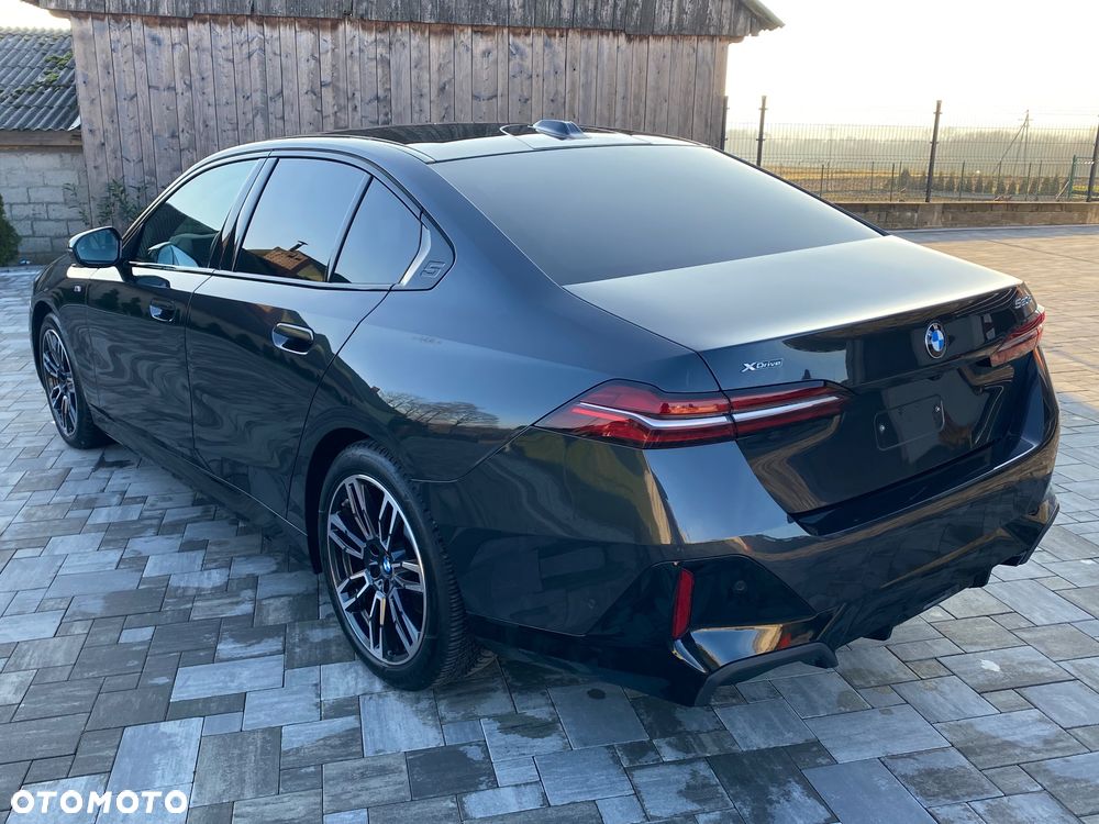 BMW Seria 5 520d xDrive - 15