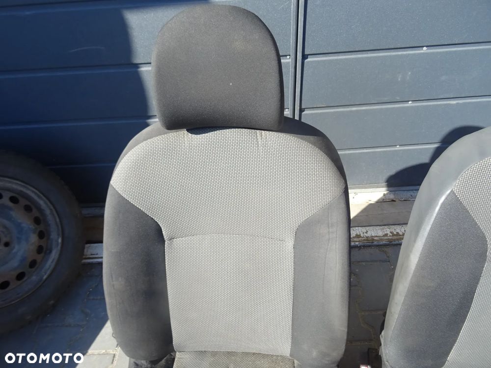 DACIA DOKKER FOTEL LEWY PRAWY KOMPLET CZESCI ROZNE PYTAC - 2