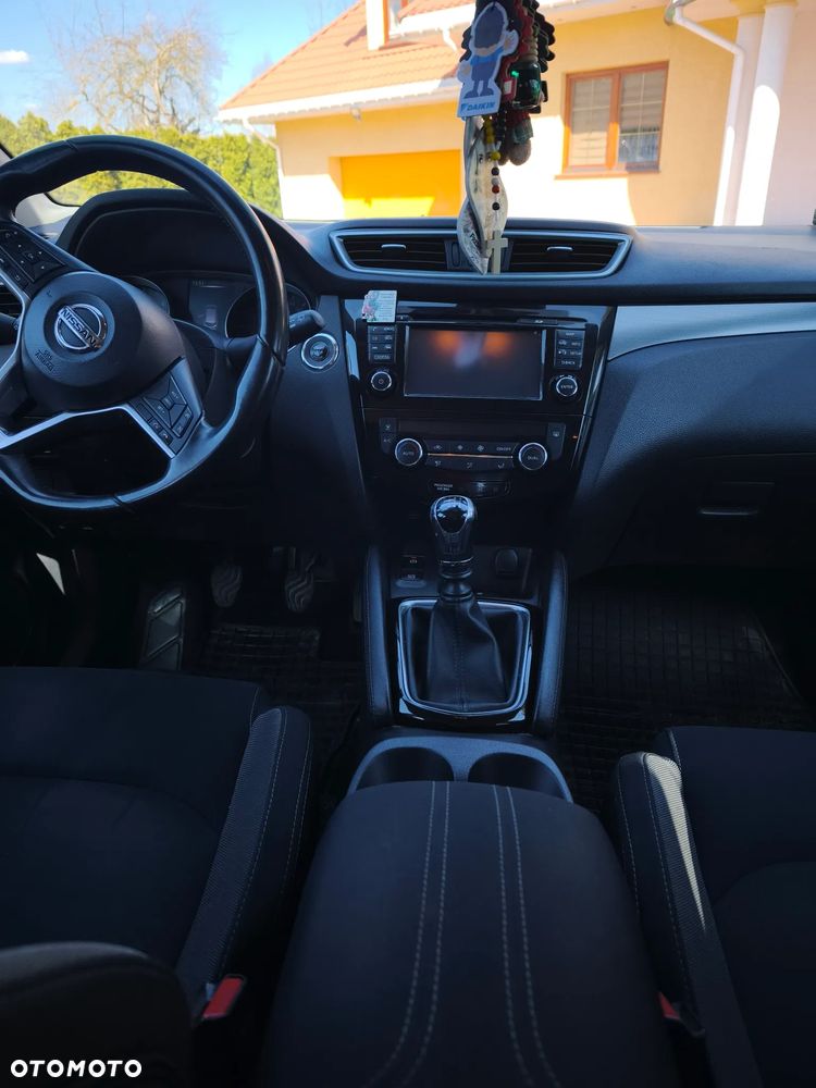 Nissan Qashqai 1.6 DCi 4x4 N-Connecta - 17