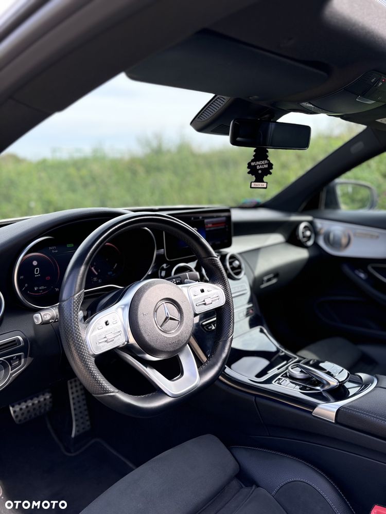 Mercedes-Benz Klasa C 300 4MATIC 9G-TRONIC - 17