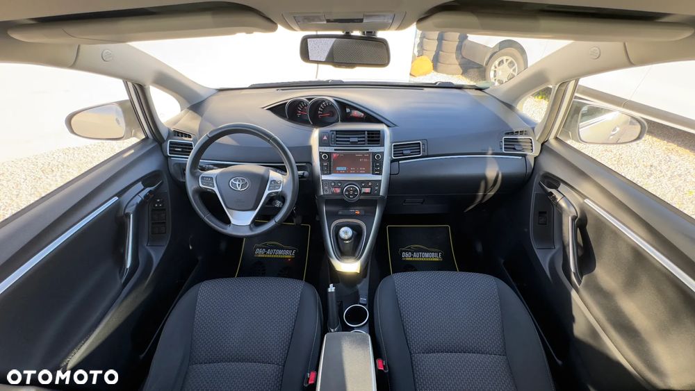 Toyota Verso 1.8 5-Sitzer Executive - 5