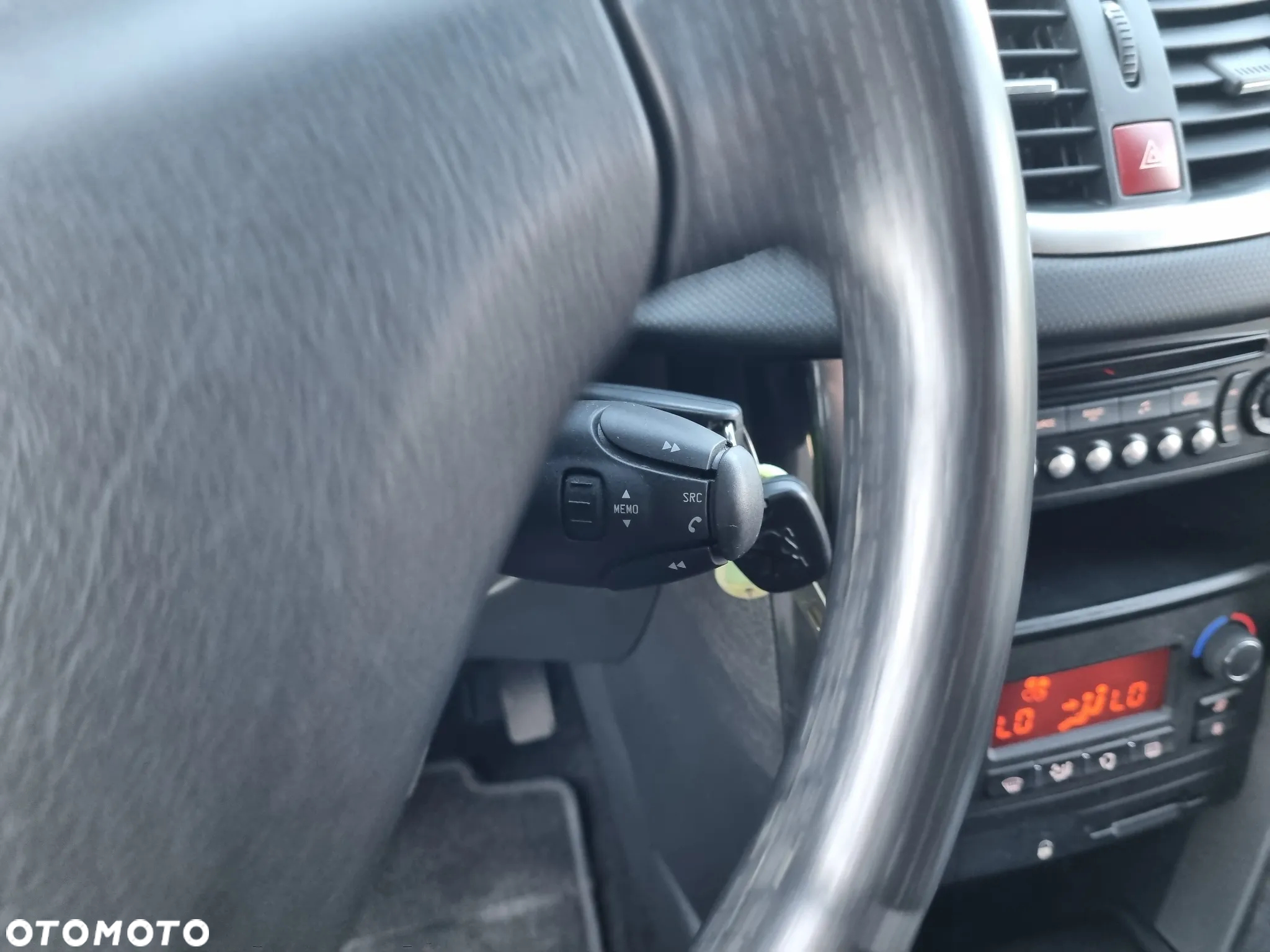 Peugeot 207 110 HDi FAP (Blue Lion) Platinum - 29