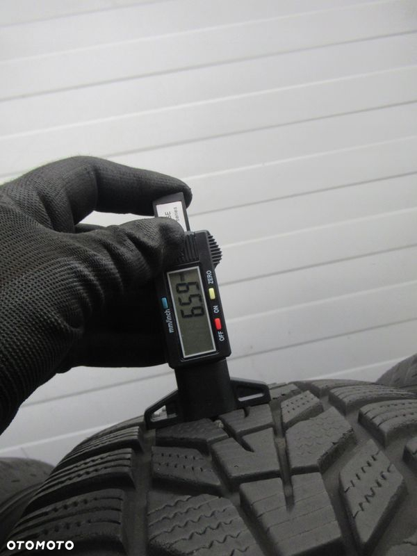 OPONY ZIMA 4szt HANKOOK WINTER I'CEPT EVO 3 225/65R17 102H - 4