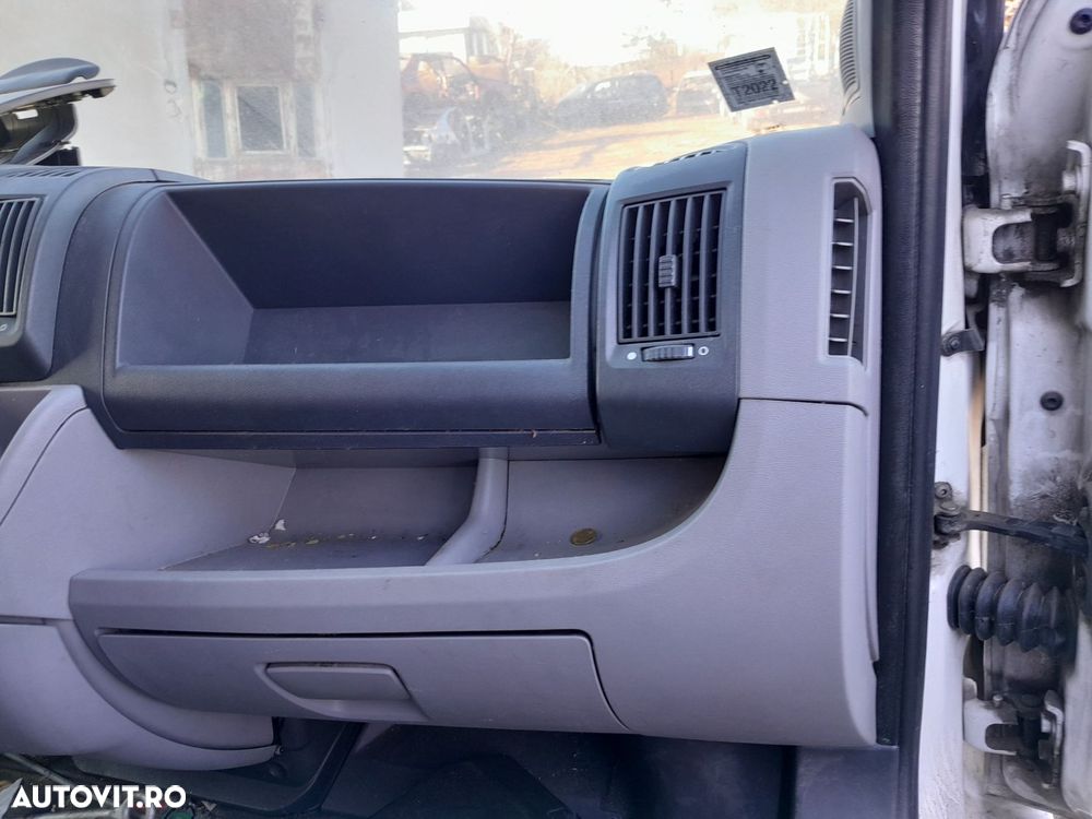 Dezmembrari  Fiat DUCATO (250, 290)  2006  > 0000 120 Multijet 2,3 D - 4