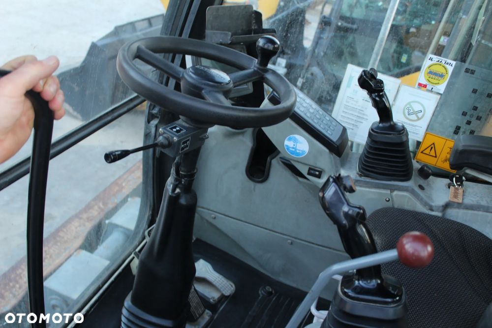 Liebherr A 914 - 10