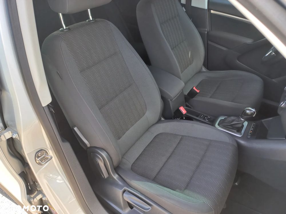 Volkswagen Tiguan 2.0 TDI DPF 4Motion DSG Sport & Style - 27