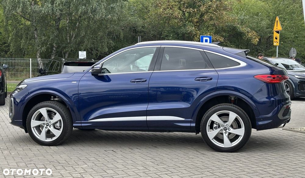Audi Q5 Sportback - 5