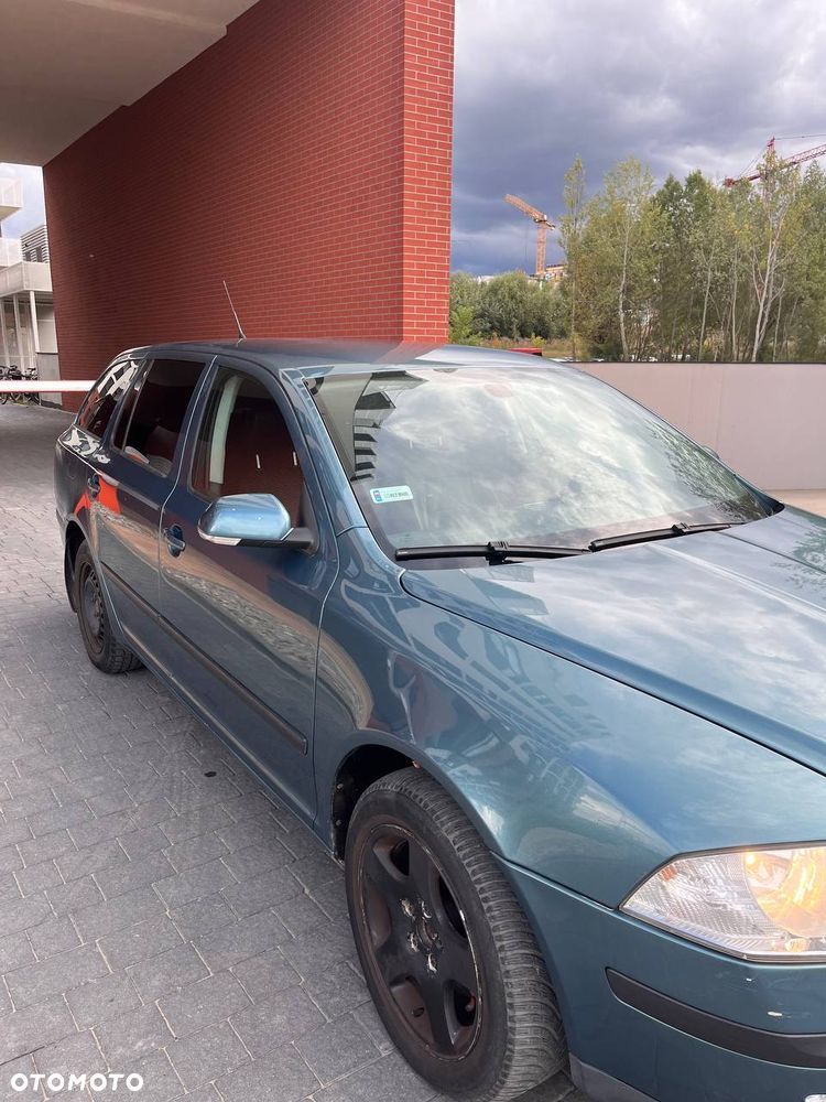 Skoda Octavia 1.6 FSI Classic - 6