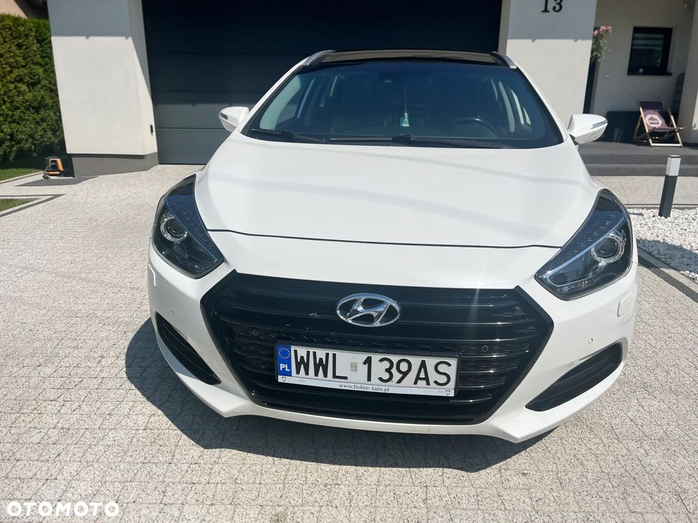 Hyundai i40 Kombi 1.7 CRDi DCT Premium - 2