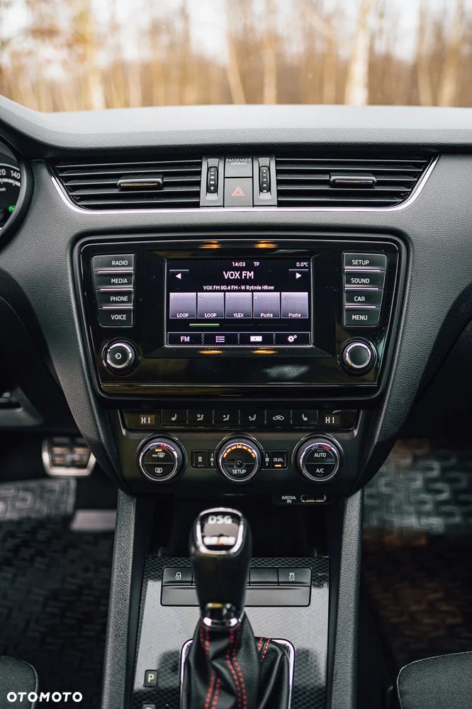 Skoda Octavia 2.0 TDI DSG RS - 16