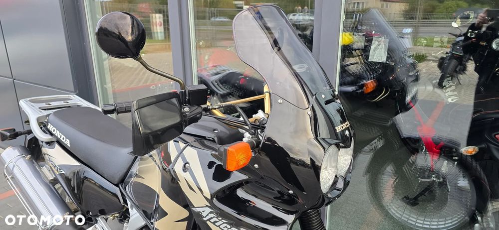 Honda XRV - 20