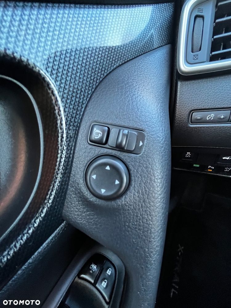 Nissan X-Trail 1.6 DCi Tekna Xtronic 2WD EU6 - 19