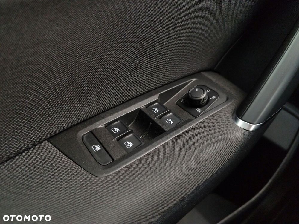 Volkswagen Touran 1.5 TSI EVO Comfortline DSG - 19